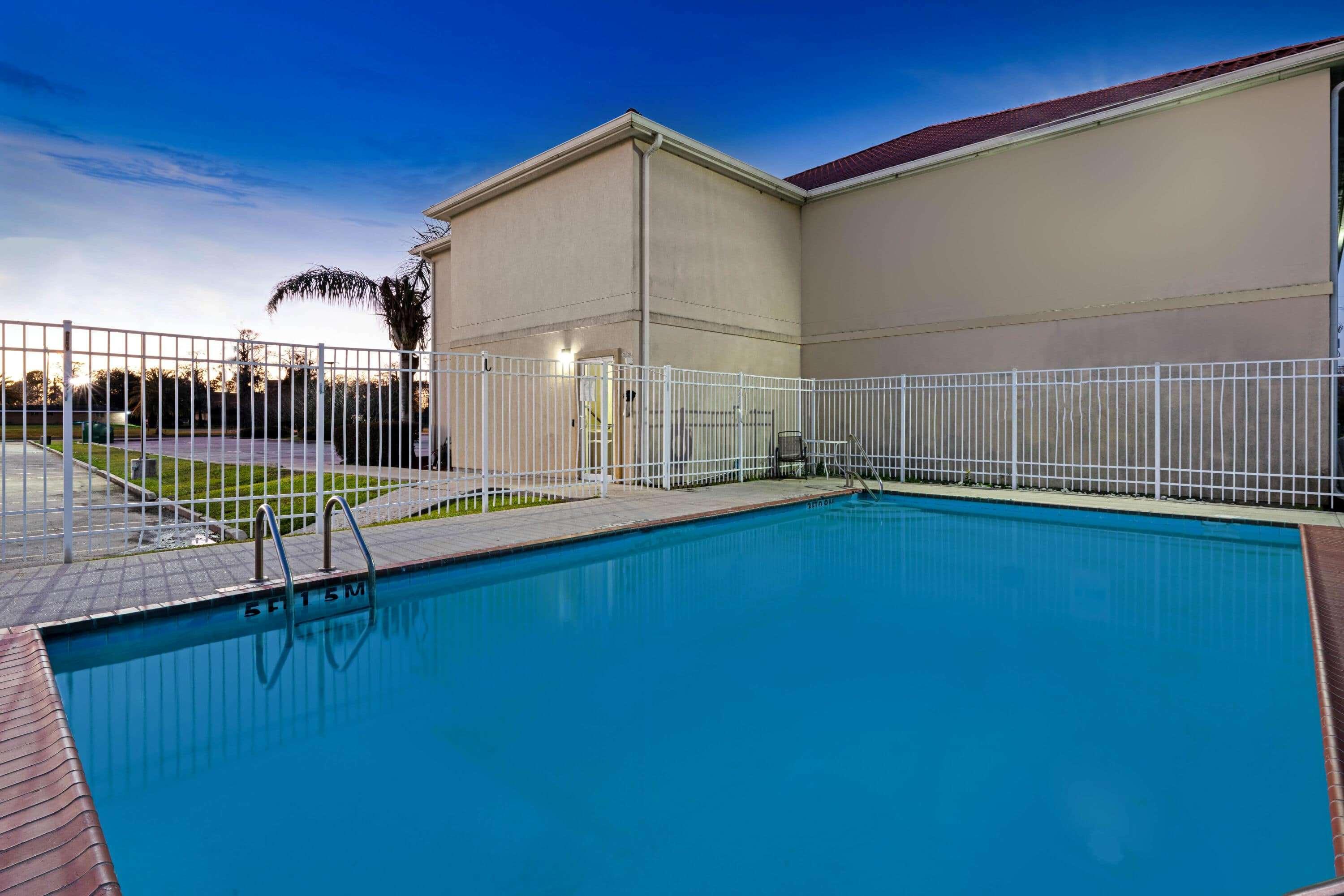 La Quinta By Wyndham Morgan City Exterior photo